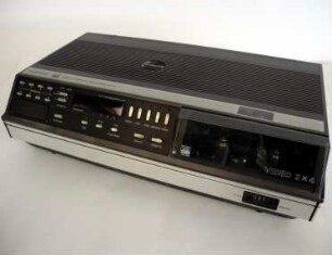 Grundig VCR Video 2000 2X4 Recorder