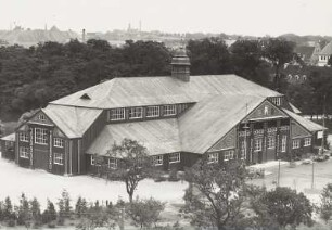 Freiberg, Festhalle : Freiberg (Sachsen). Festhalle der Erzgebirgsausstellung, Blick nach Osten gegen Abrahamschacht