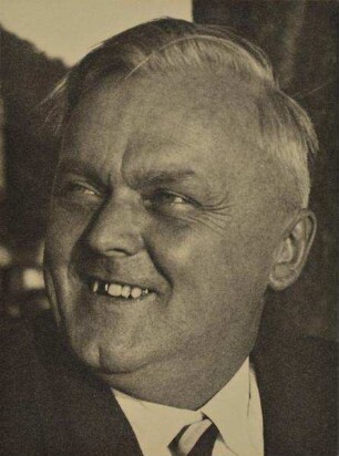 Der Hamburger Maler, Graphiker und Bildhauer Heinrich Stegemann, Ostsee