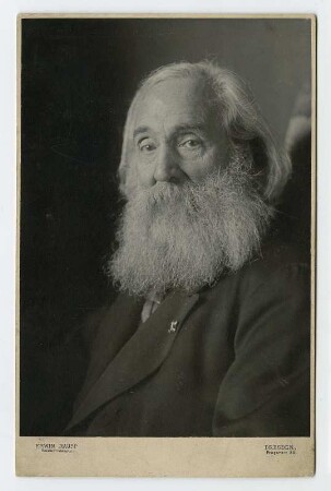 Porträt Julius Woldemar Zeibig : Foto-/Bildersammlung Stenografische Sammlung. Porträt Julius Woldemar Zeibig. Photographie (1901/1902; E. Raupp). Dresden: SLUB P a 1216