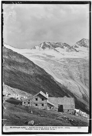 Zillertaler Alpen. Furtschaglhaus (2337 Meter) mit Neves Sattel (2050 Meter), Mutnock (3110 Meter), Breitnock (3213 Meter)