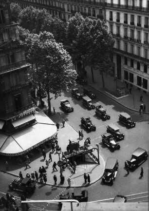 Blick vom Kaufhaus Galeries Lafayette auf den Boulevard Haussmann, Paris