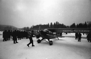 Titisee: Flugzeug auf dem Titisee
