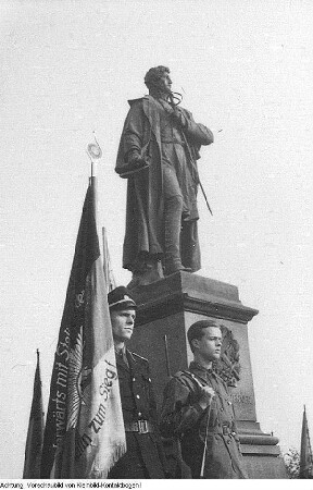 Dresden, Georgplatz, Theodor-Körner-Denkmal, Wiederaufstellung, 18. Oktober 1952