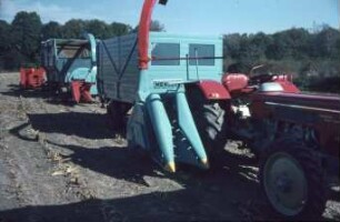 Fotografie: Erntetechnik, Silomais, Feldhäcksler, Maishäcksler angebaut