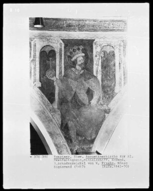 Geschichte des Augustinerordens (Triforienzone), Thronende Herrscher oder Heilige (Arkadenzone)
