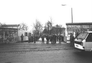 Provisorischer Grenzübergang nahe des Brandenburger Tors