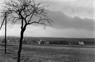 Merxleben (Bad Langensalza-Merxleben). Ortsteilansicht mit LPG "Walter Ulbricht"