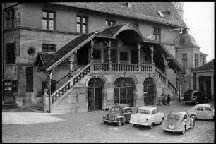 Fribourg: Treppenaufgang am Rathaus