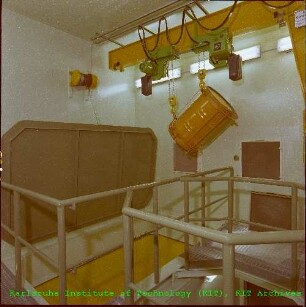 Containerabfüllanlage der Hauptabteilung Dekontaminationsbetriebe (HDB)