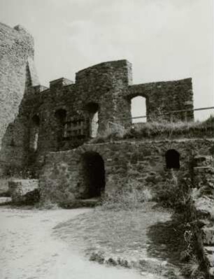 Frauenstein, Burgruine, Innenhof