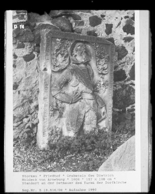 Grabstein des Dietrich Woldeck von Arneburg