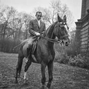 Mann auf einem Pferd