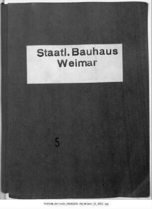Zeitungsausschnitte über das Bauhaus und über Kunstausstellungen in Weimar 1922-1926