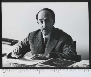Porträtaufnahme Salvatore Quasimodo