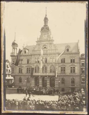 Pforzheim, Rathaus, Großherzog Friedrich I. mit Honoratioren.