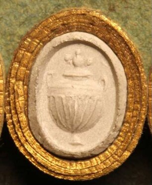 Bauchiges Gefäß, mit Stäben besetzt (Daktyliothek, Zweites Historisches Tausend)