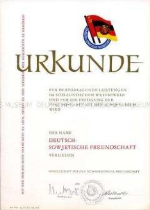 Vordruck einer Urkunde der DSF zur Verleihung des Namens "Deutsch-Sowjetische Freundschaft" (blanko)
