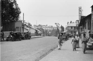 Straße in Addis Abeba : Personen in den Straßen von Addis Abeba