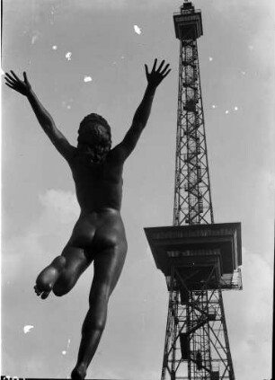 Berlin: Rund um den Funkturm; "Heissgeliebter Funkturm"