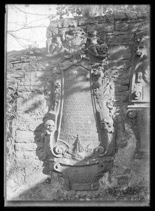 Grabdenkmal für den Schiffer Johann Michael Buch (22.01.1661-30.09.1736)