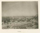 Sicht der Hanglage Dorf Champigny, im Hintergrund ist der Silhouette von Paris erkennbar