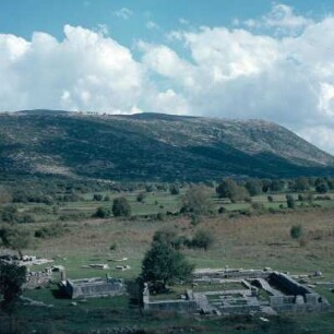 Dodona, Zeus-Heiligtum. Der Zeus-Temenos mit der Orakeleiche, Zustand Ende 3. Jh. v. Chr., L2T der Dione