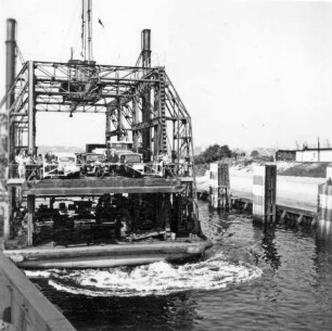 Fähranleger "Köhlbrand" in Hamburg/Elbe