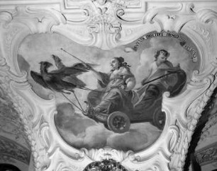"Vera sapientia demonstratur", Allegorien der Weisheit mit Bezug auf die Klosterbibliothek — Die Religion im von der göttlichen Weisheit gelenkten Triumphwagen: "Sapientia directrice prosequitur religio"