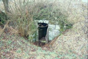 verfallener Keller am südlichen Ortsrand