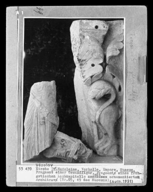 Fragment einer Gewandfigur