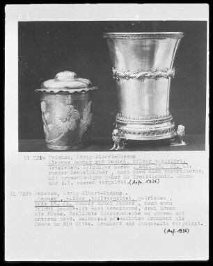 Kleiner Becher mit Deckel und Becher mit 3 Löwen als Füße