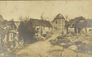 [Kriegszerstörte Siedlung]