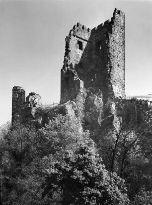 Königswinter. Burg Drachenfels (Siebengebirge) (1126-1169)