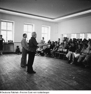Palucca Schule, Palucca beim Unterrichten, Patricio Bunster beim Unterrichten, Tanzproben