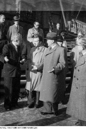 Dresden. Wjatscheslaw Michailowitsch Molotow, Außenminister der UdSSR während seines Besuches in Dresden, Oktober 1954 & Dresden. Besuch Modrows in Dresden, Oktober 1954