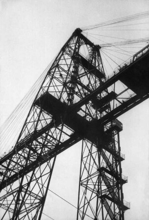 Pylon des Pont Transbordeur, Marseille