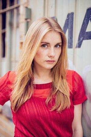 Anna Hausburg