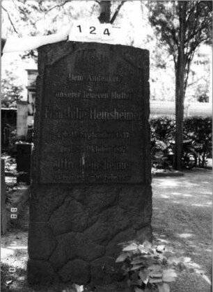 Grabstein 124