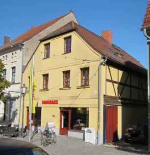 Bad Belzig, Straße der Einheit 24