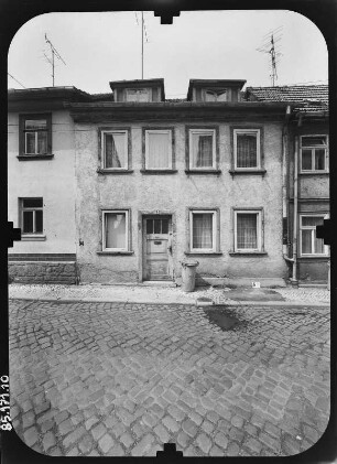 Erfurt-Altstadt, Glockengasse 9. Wohnhaus. Straßenfront