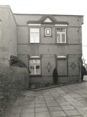 Radeberg, Dr.-Rudolf-Friedrichs-Straße 25. Wohnhaus (um 1900). Hinterhaus
