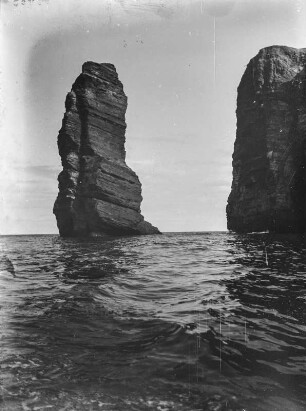 Lange Anna : Der Felsen Lange Anna vom Wasser aus