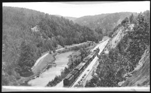 Ostritz. Neißetal und Eisenbahnzug
