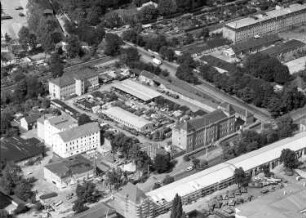 Dresden-Neustadt, Königsbrücker Straße/Ecke Fabricestraße. Firmengebäude (?). Luftbild-Schrägaufnahme nach Nordwesten