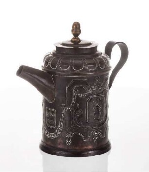 Kaffeekanne mit Deckel und Gravierung, Kupfer
