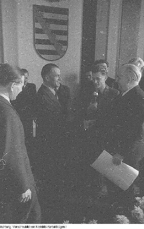 Dresden. Wilhelm Pieck, Präsident der DDR, in Dresden bei der Landesregierung Sachsen, November 1949