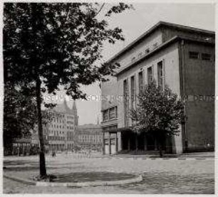 Ludwigshafen am Rhein, Pfalzbau
