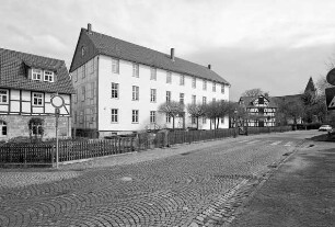Ehem. Grundschule (Schulgebäude); Kaufungen, Schulstraße 33