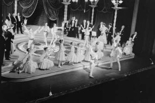 Szenenbilder aus "Stunde des Tanzes", Ballett in der Choreographie von Jean Weidt?. Dramatische Ballett der Volksbühne Berlin, 23.11.1958